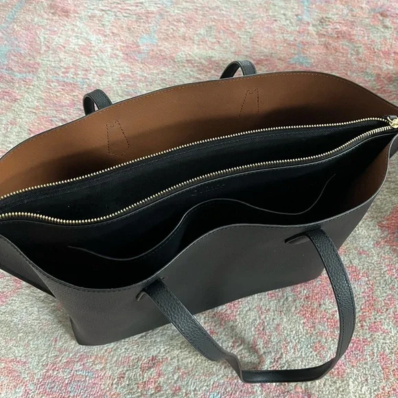 Quince Italian Leather Tote Bag - Picture 3 of 3